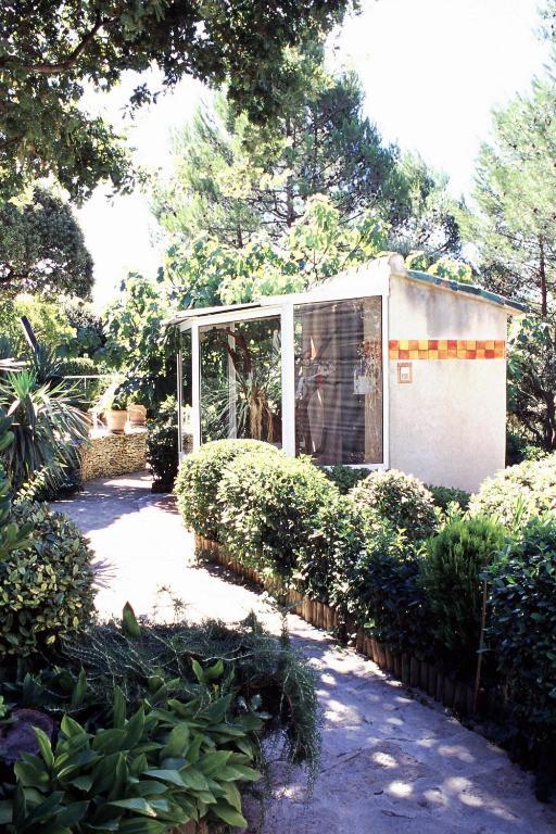 Lou Granos Bed & Breakfast Горд Екстериор снимка