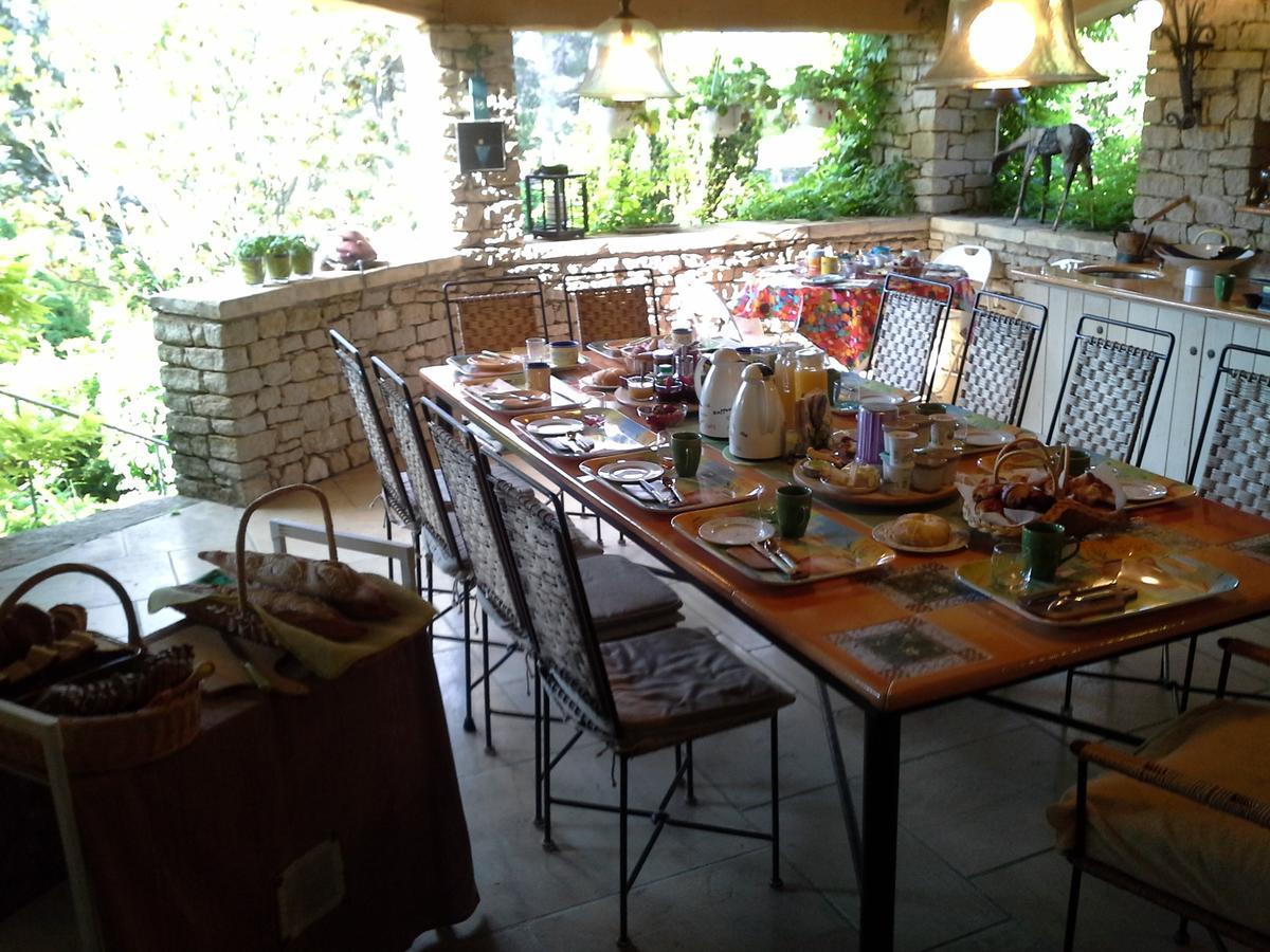 Lou Granos Bed & Breakfast Горд Екстериор снимка